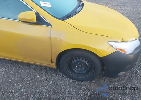 2015 Toyota Camry Le z USA, uszkodzony, nr VIN 4T4BF1FK1FR508177